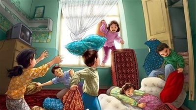 اسرة فقيرة مكونه من ثمان فتيات وصبي 