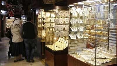 يقول تاجر مجوهرات ذات يوم جاءت امرأة كاملة بقلم سمير شريف