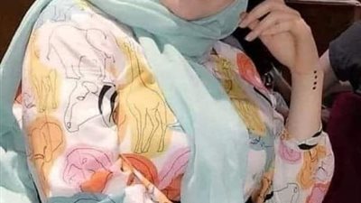 انا فتاة جامعية عمري ٢٠ وادرس واعمل