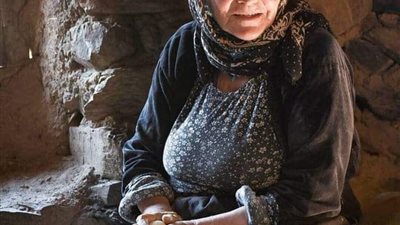انا هحكيلكم مشكلتي بسرعة وعايزاكم تساعدوني