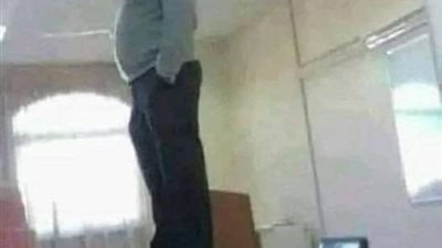 دكتور الجامعة والطالب المشاغب