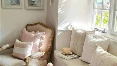 ممن أروع ماقرات ولكم الحكم رن هاتفها فوجدته رقما غريبا