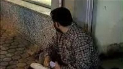 دخلت سيدة احد المطاعم