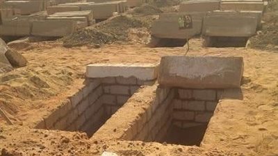 وانا في المسجد
