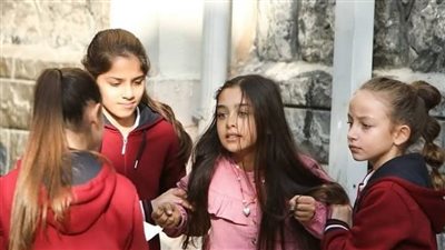 في احدي المدارس أرادت احدي المعلمات