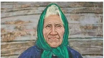 المرأة العجوز والعصافير