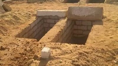 وانا في المسجد