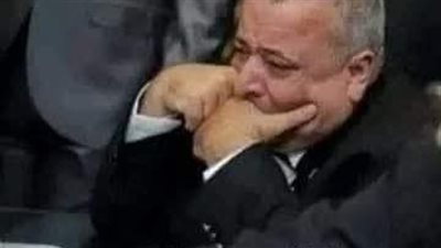 القاضي يبكي