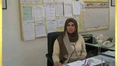 مديرة مدرسة