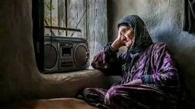 يحكي ان هناك ابن أراد أن يتخلص من امه